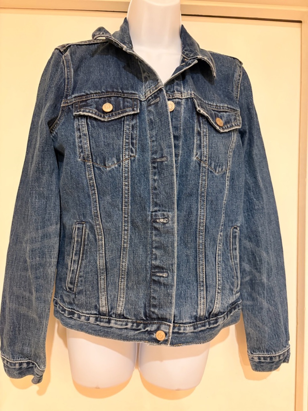 Gap Women's Blue Denim Jacket